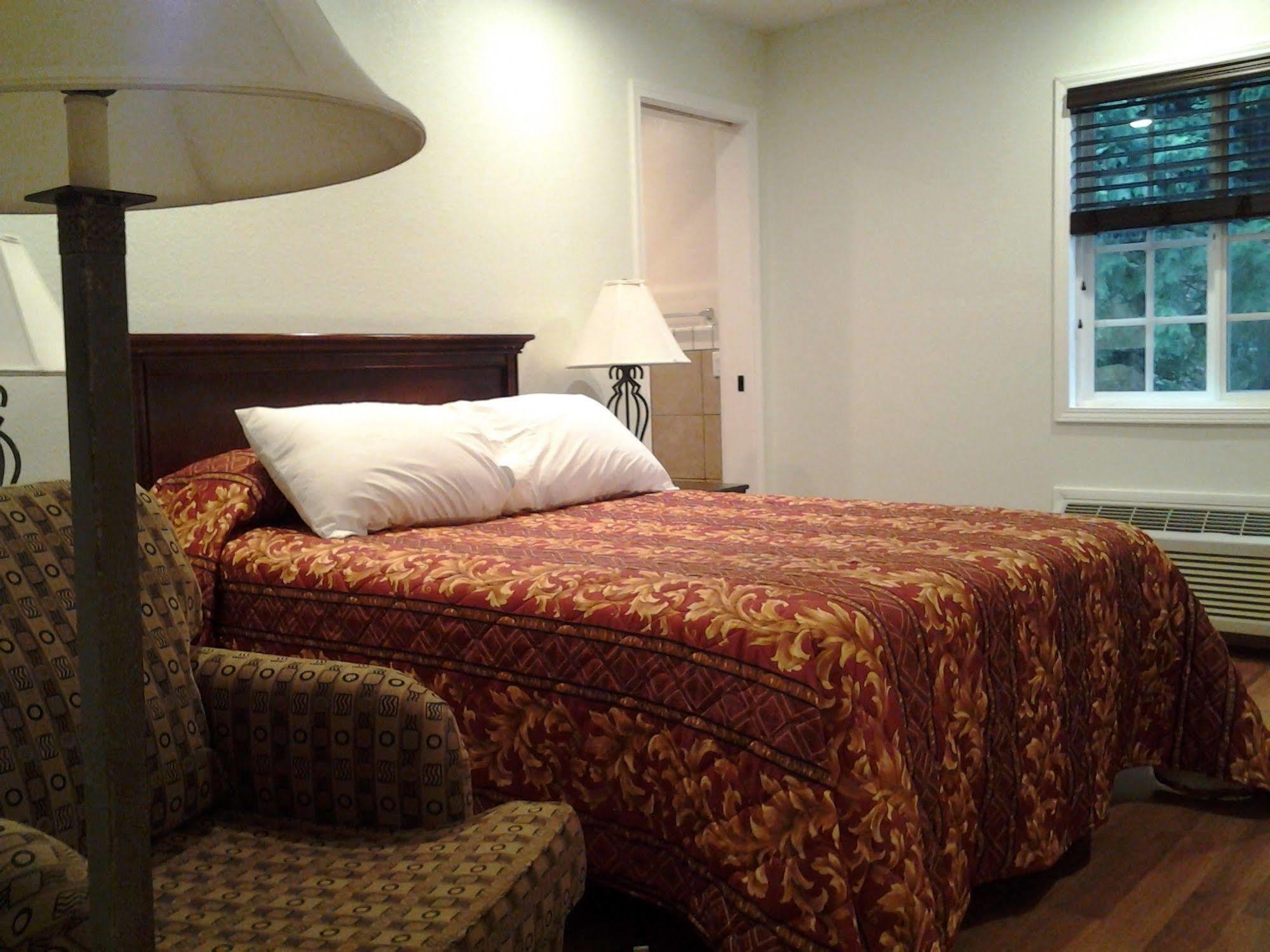 Arrowhead Mountain Inn Lake Arrowhead Ngoại thất bức ảnh